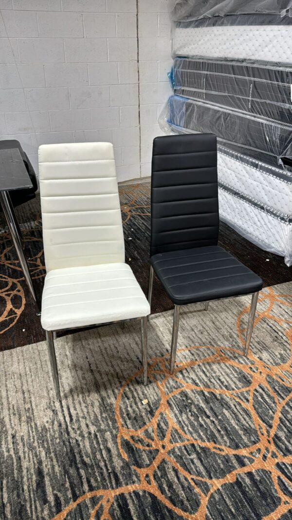 T-5090 - 5 Piece Dining Set
