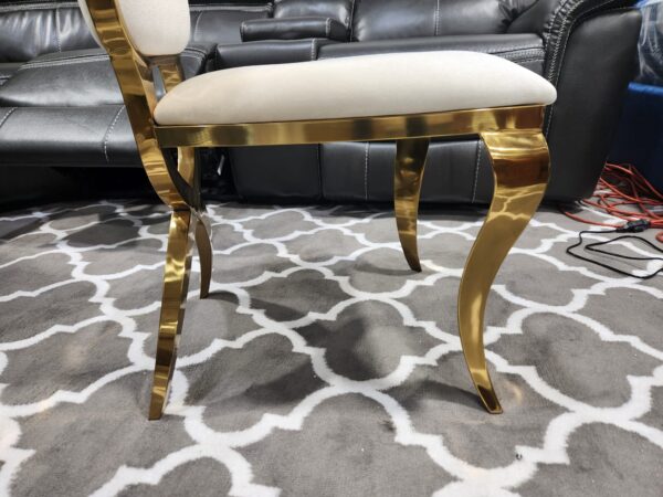 Maple Golden Corner Accent Chair