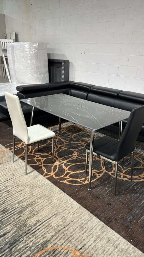 T-5090 - 5 Piece Dining Set