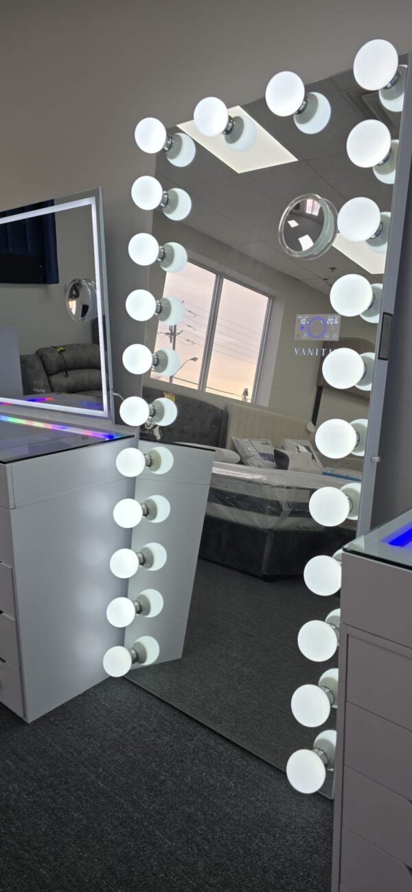 VNT-9DRAWER-WHT