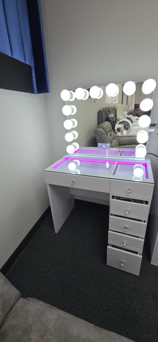 Diana Vanity Desk Pro Set