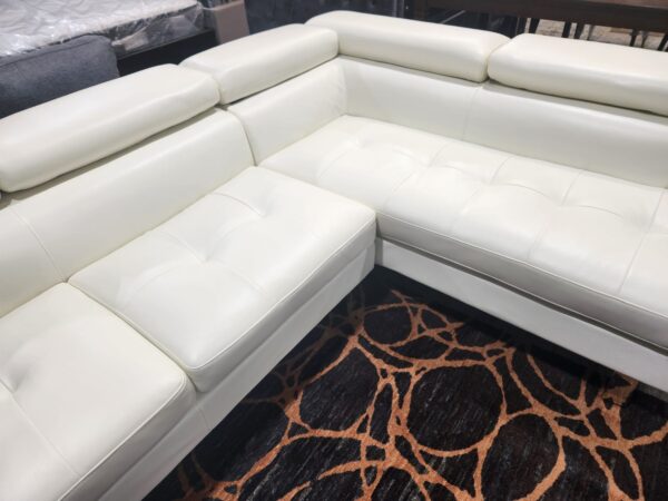 IVY – Sectional Sofa – High Quality Velvet